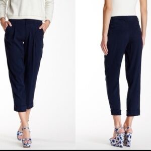 ALICE + OLIVIA Silk Blend Trouser Ankle Pant Pleated Stretch in Navy Blue Size 0